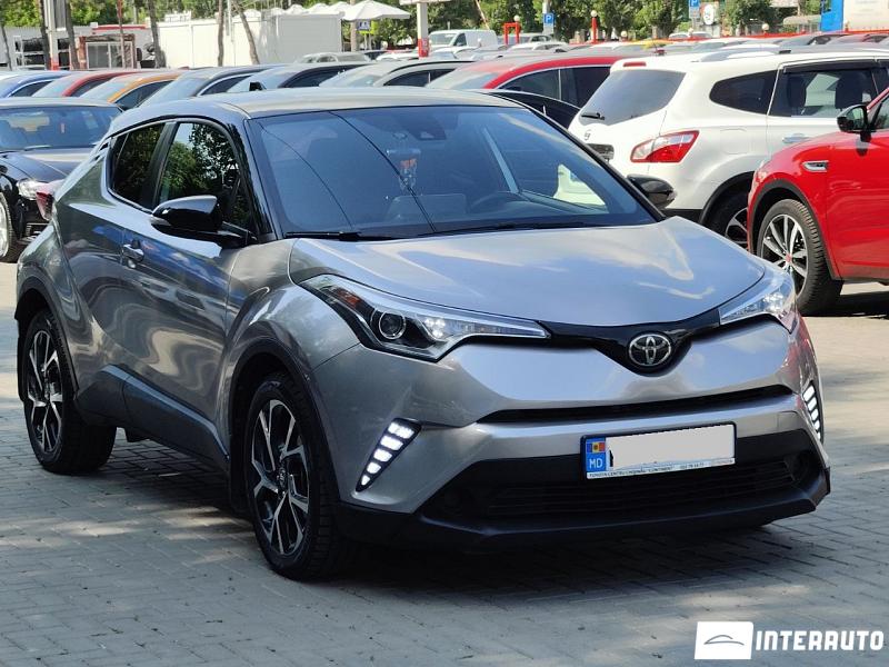 Toyota C-HR 3 toyota c-hr 2018