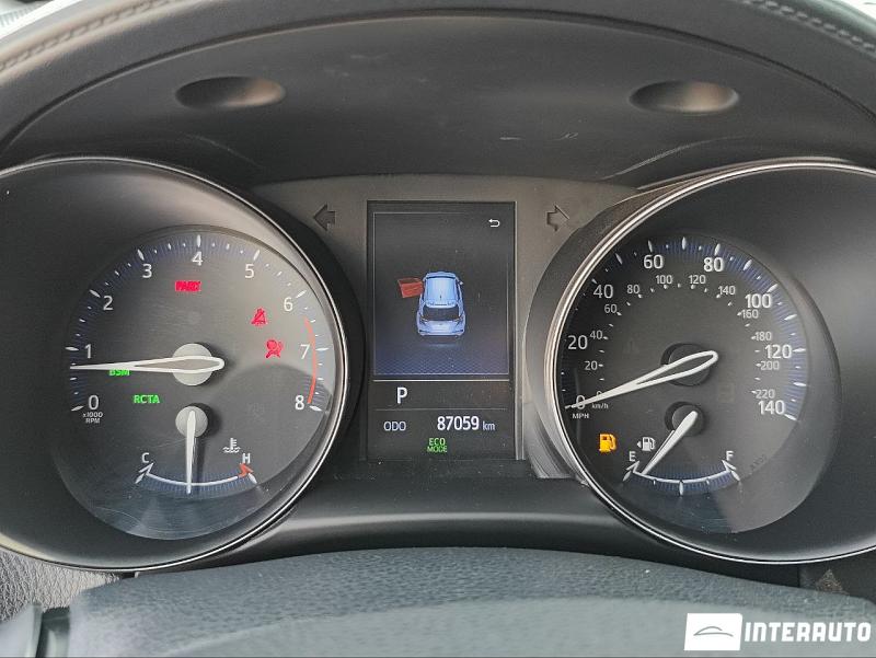 Toyota C-HR 11 toyota c-hr 2018