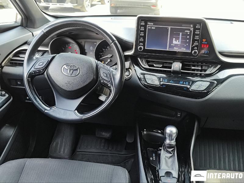 Toyota C-HR 10 toyota c-hr 2018