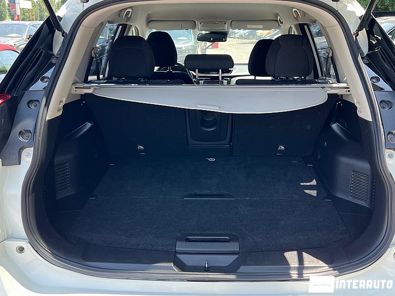 Nissan X-Trail 18 nissan x-trail 2017