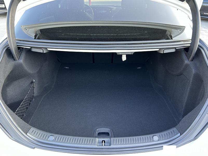 Mercedes E 220 21 mercedes e 220 2022