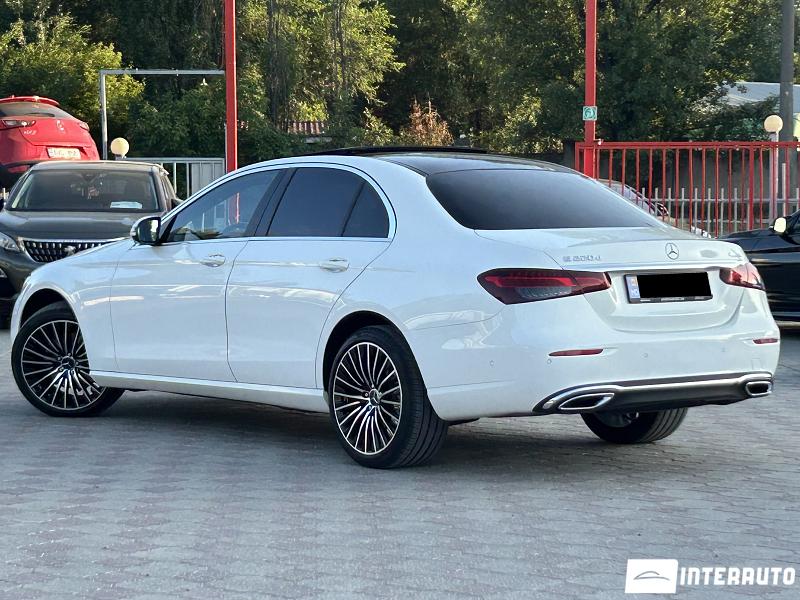 Mercedes E 220 2 mercedes e 220 2022