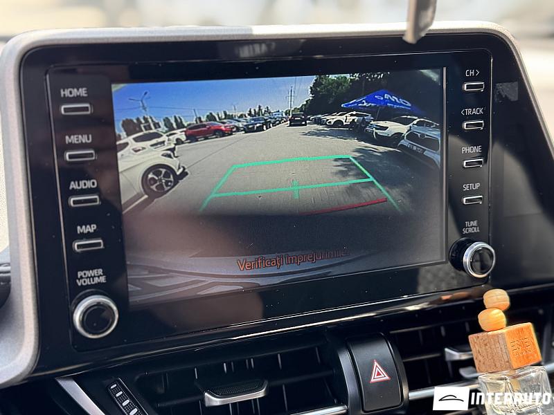 Toyota C-HR 12 toyota c-hr 2020