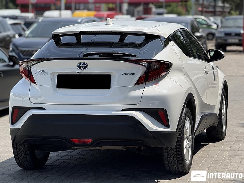 Toyota C-HR 2 toyota c-hr 2020