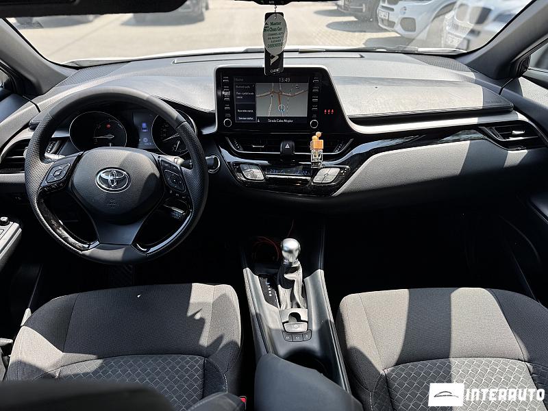 Toyota C-HR 15 toyota c-hr 2020