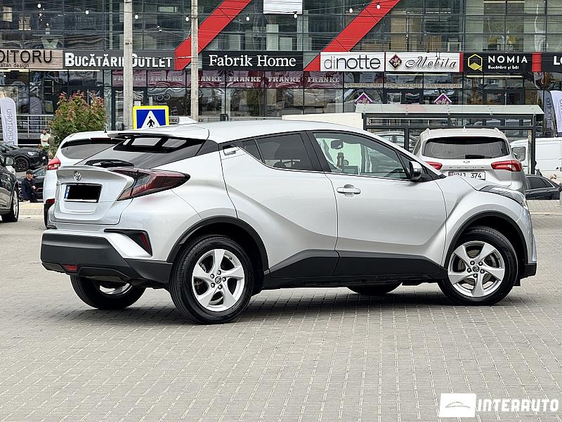 Toyota C-HR 3 toyota c-hr 2019