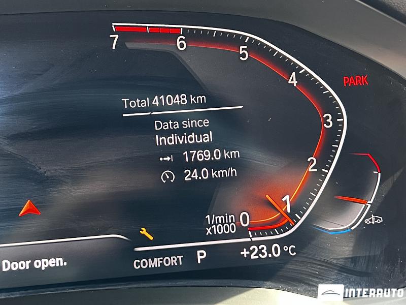 BMW 330 9 bmw 330 2019