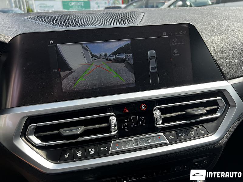 BMW 330 10 bmw 330 2019