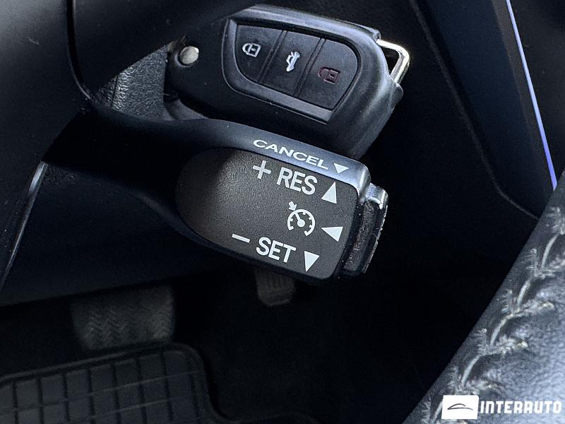 Toyota Avensis 17 toyota avensis 2016