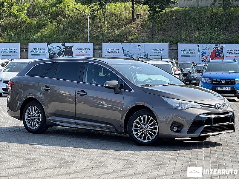 toyota avensis 2016