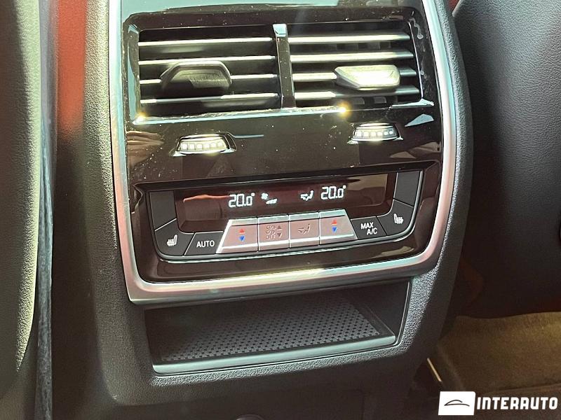 BMW X6 4.0i 19 bmw x6 4.0i 2019