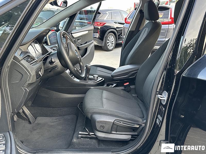 BMW 218i 5 bmw 218i 2019