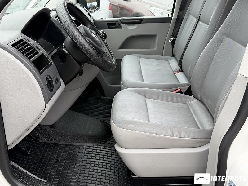 Volkswagen Transporter 5 volkswagen transporter 2012