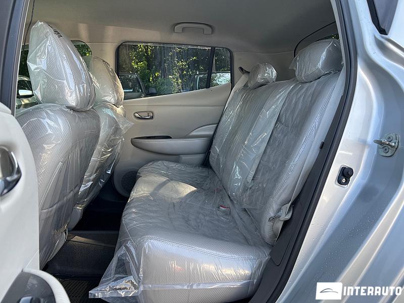 Nissan Leaf 17 nissan leaf 2011