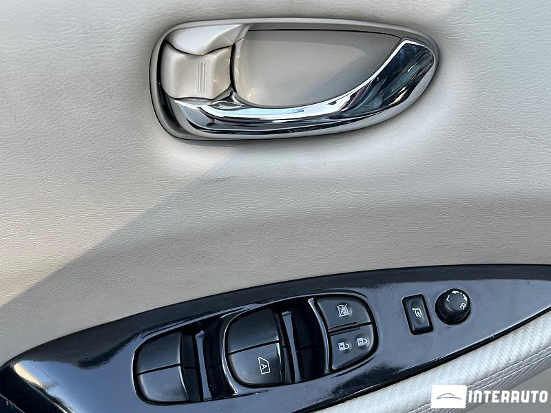 Nissan Leaf 5 nissan leaf 2011