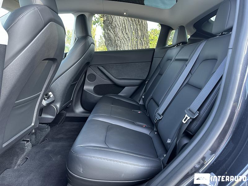 Tesla Model Y 15 tesla model y 2024