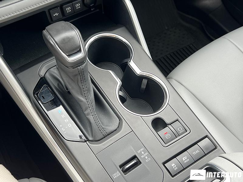 Toyota Highlander 13 toyota highlander 2021