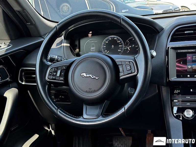 Jaguar F-Pace 9 jaguar f-pace 2016