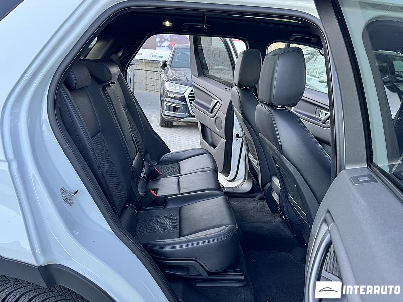 Land Rover Discovery Sport 15 land rover discovery sport 2019