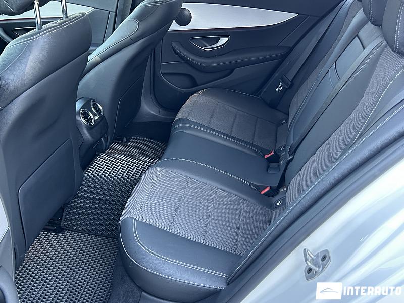 Mercedes E 220 17 mercedes e 220 2021