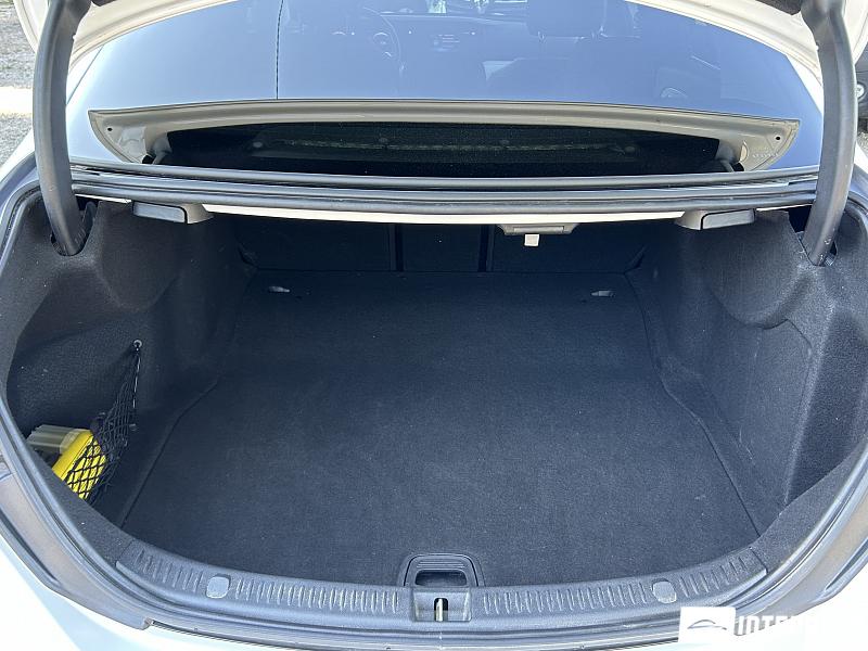 Mercedes E 220 19 mercedes e 220 2021