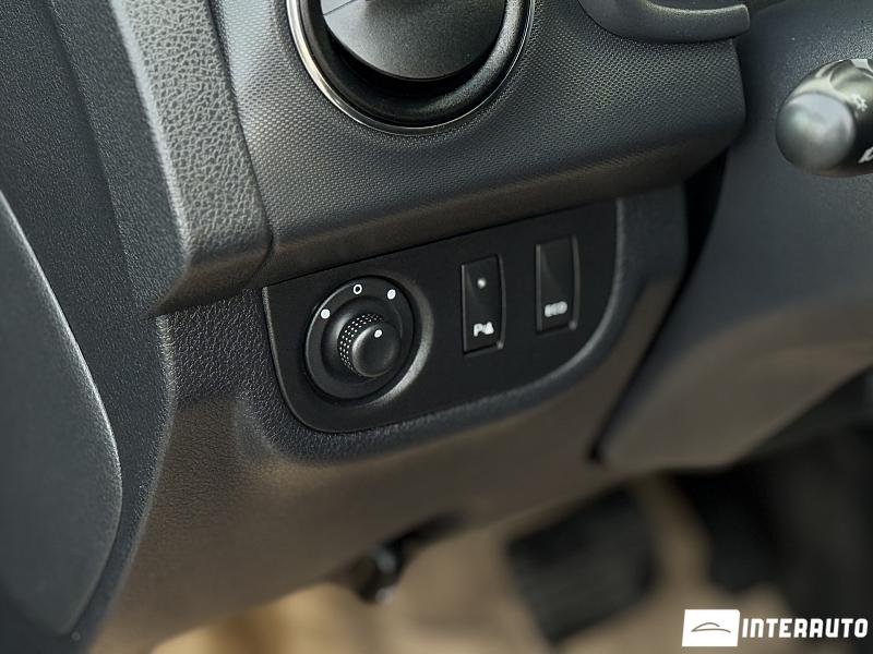 Dacia Sandero 9 dacia sandero 2017