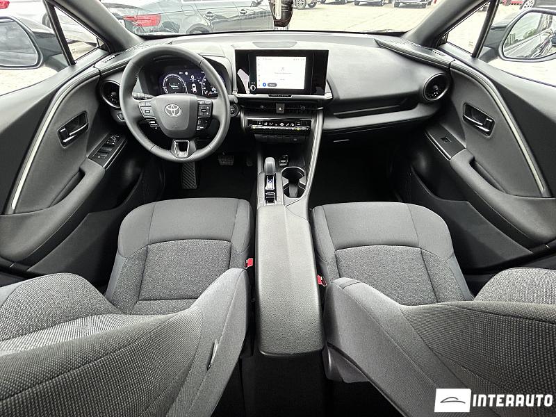 Toyota C-HR 10 toyota c-hr 2024