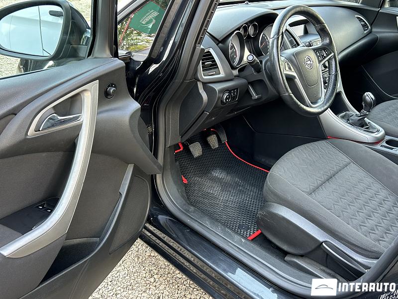 Opel Astra 5 opel astra 2013