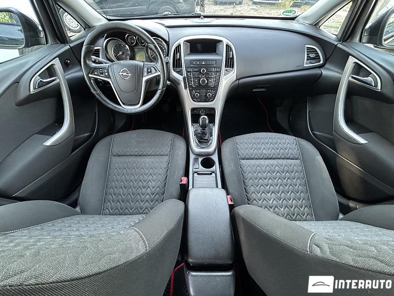 Opel Astra 13 opel astra 2013