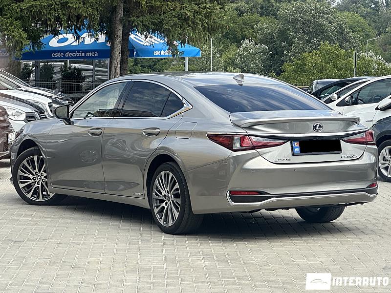Lexus ES 300h 4 lexus es 300h 2019