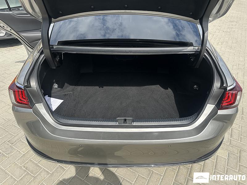 Lexus ES 300h 22 lexus es 300h 2019