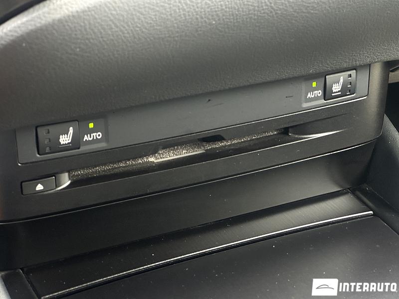 Lexus ES 300h 13 lexus es 300h 2019