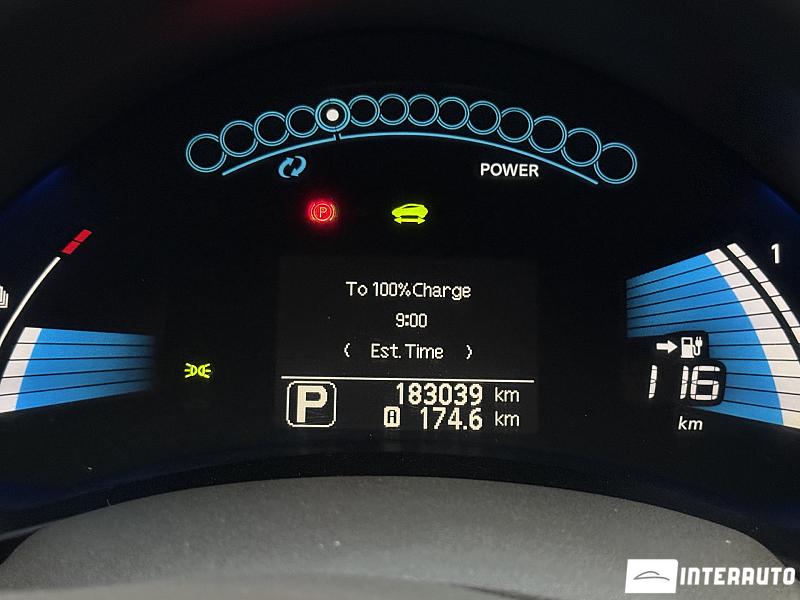 Nissan Leaf 8 nissan leaf 2011