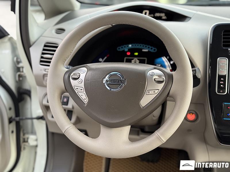 Nissan Leaf 7 nissan leaf 2011