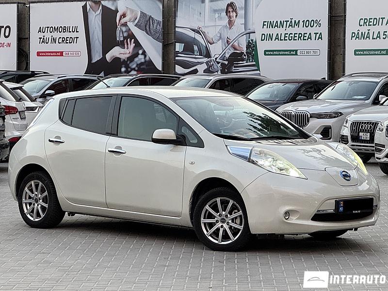 nissan leaf 2011