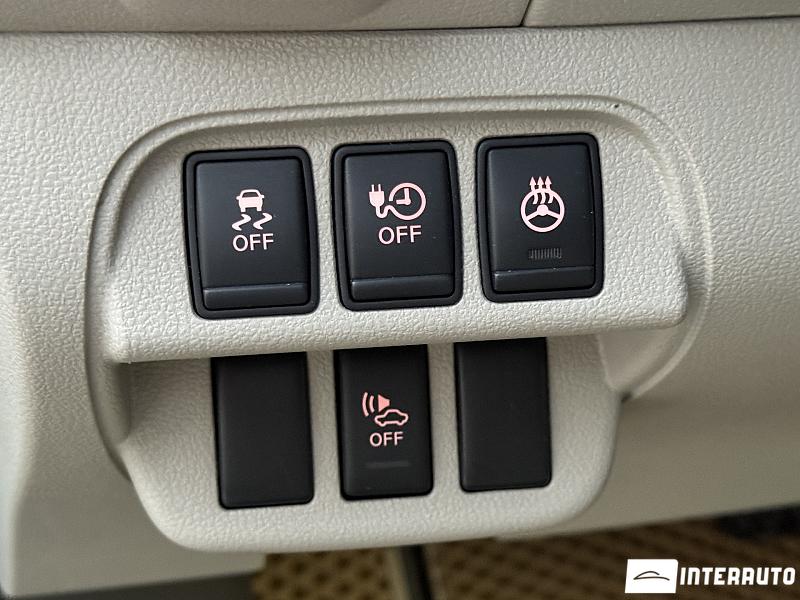 Nissan Leaf 18 nissan leaf 2011