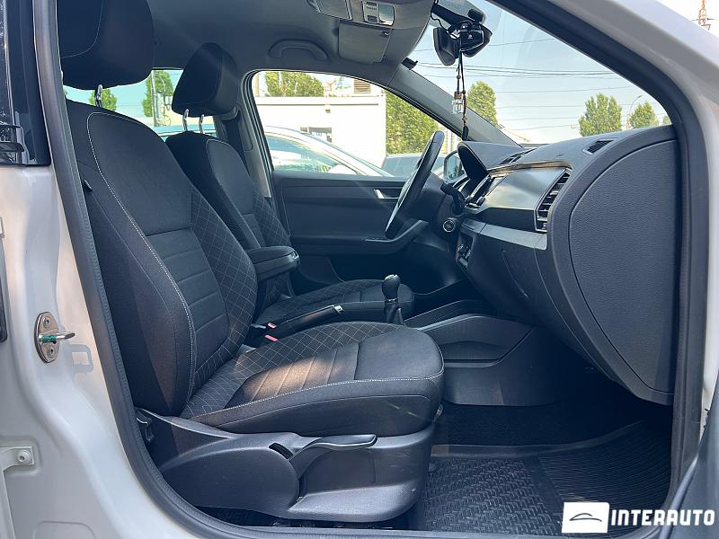 Skoda Fabia 15 skoda fabia 2015