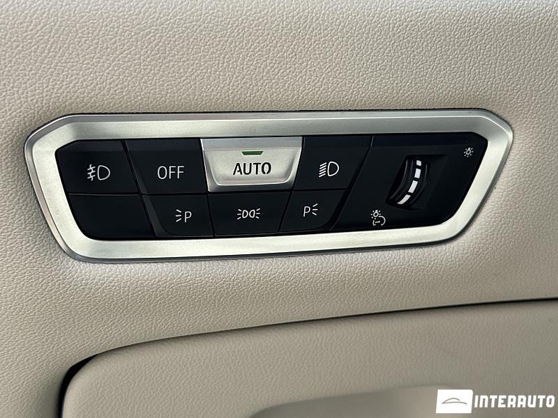 BMW X5 4.0i 25 bmw x5 4.0i 2019