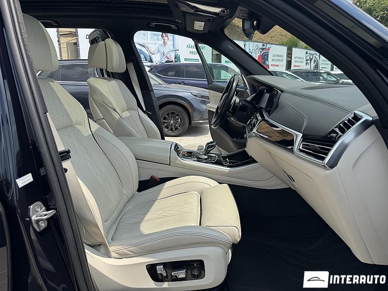 BMW X5 4.0i 19 bmw x5 4.0i 2019