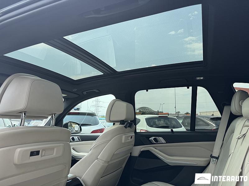 BMW X5 4.0i 17 bmw x5 4.0i 2019