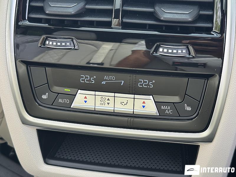 BMW X5 4.0i 27 bmw x5 4.0i 2019