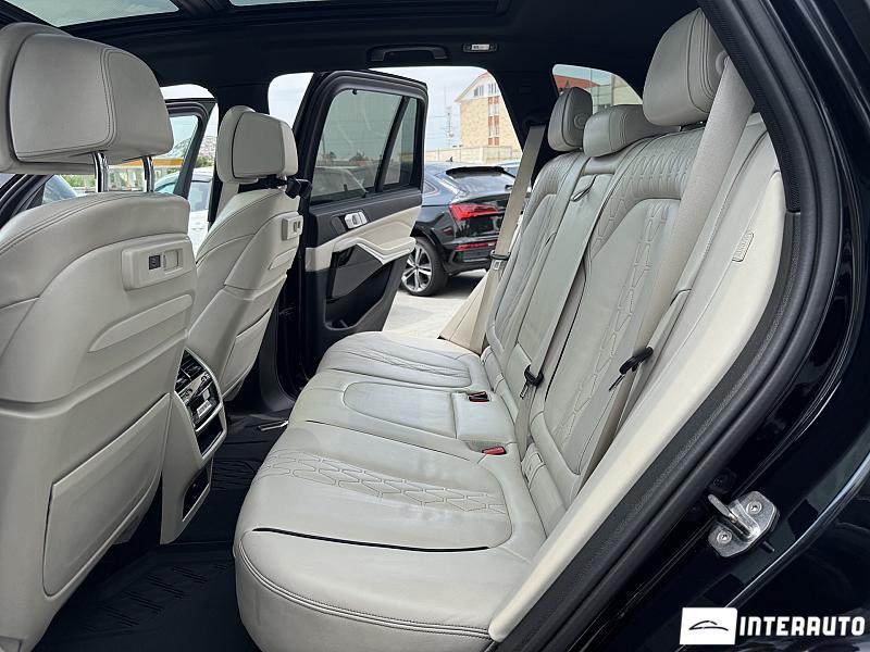 BMW X5 4.0i 16 bmw x5 4.0i 2019