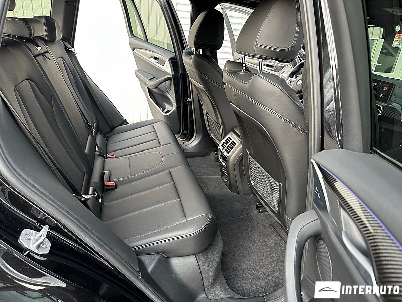 BMW X3 2.0D 8 bmw x3 2.0d 2023