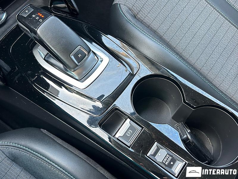 Peugeot 2008 14 peugeot 2008 2021