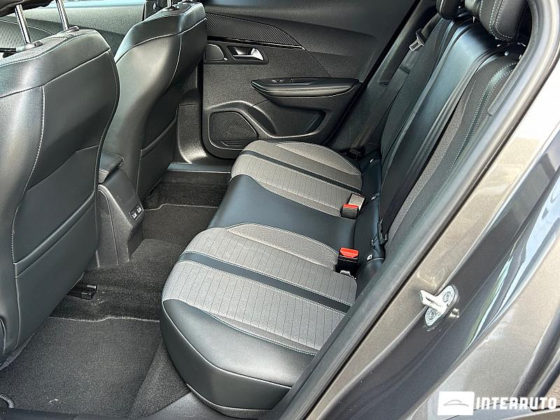 Peugeot 2008 16 peugeot 2008 2021