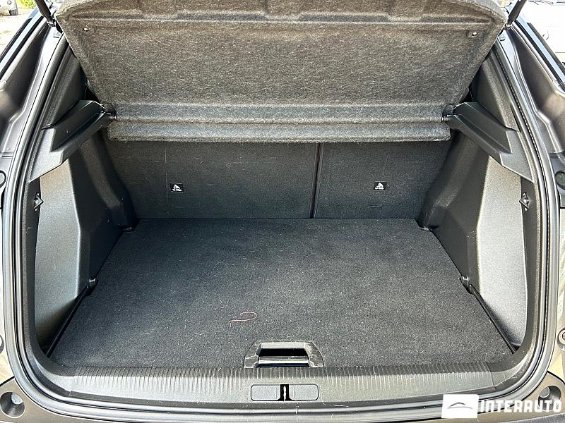 Peugeot 2008 18 peugeot 2008 2021