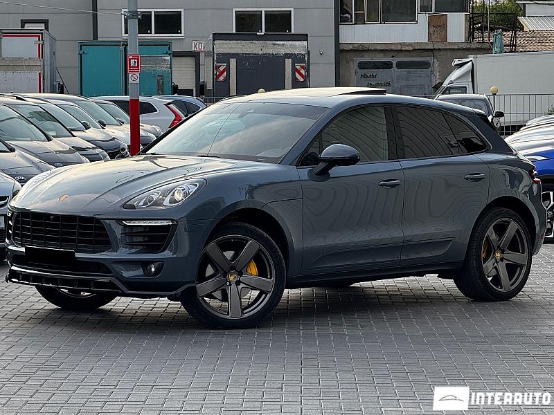Porsche Macan 3 porsche macan 2018