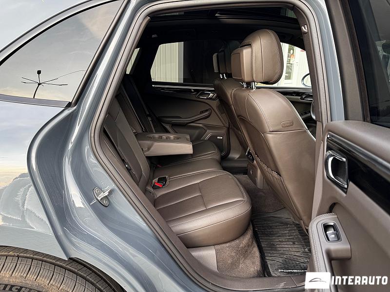 Porsche Macan 8 porsche macan 2018