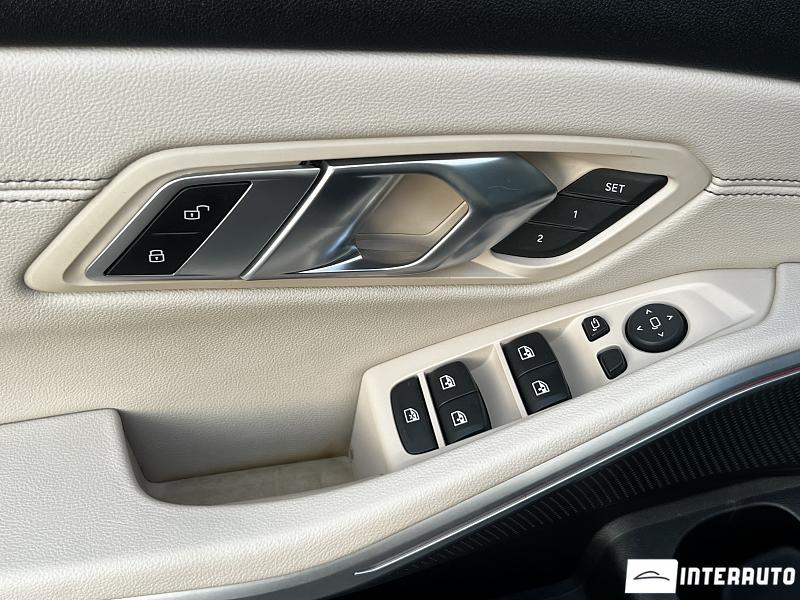 BMW 330 17 bmw 330 2019