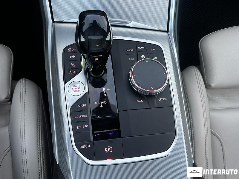 BMW 330 16 bmw 330 2019